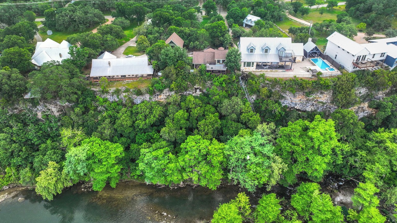 Photo of Others in Gruene