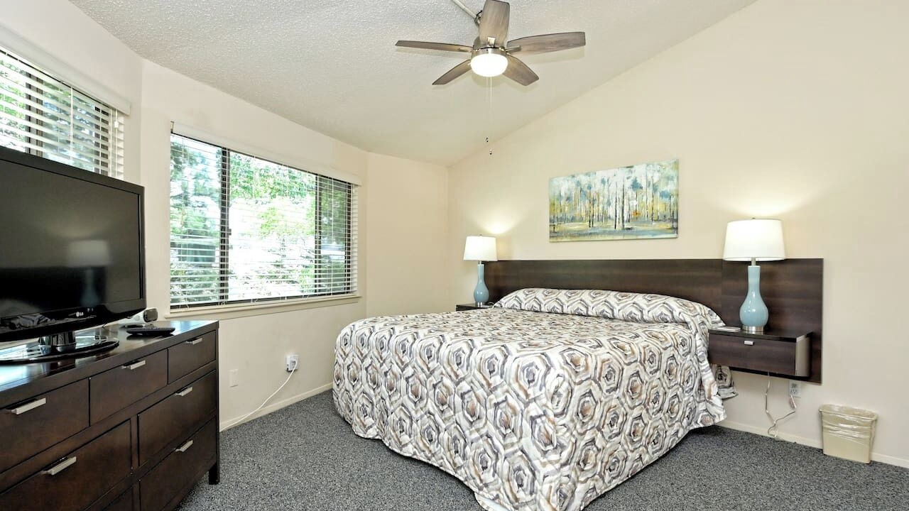 Photo of Bedroom in Lakeway