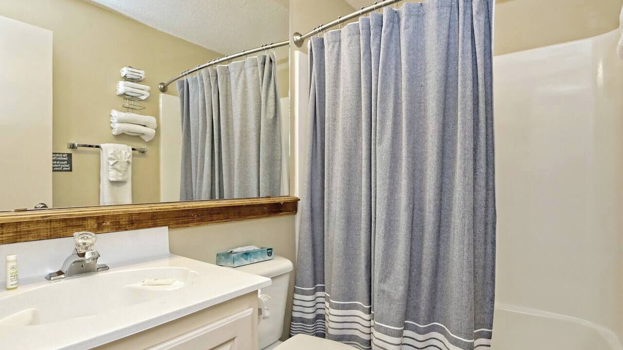 Photo of Bathroom in Lakeway
