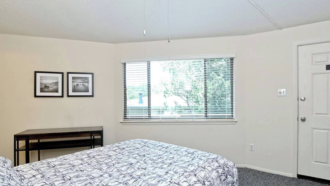 Photo of Bedroom in Lakeway