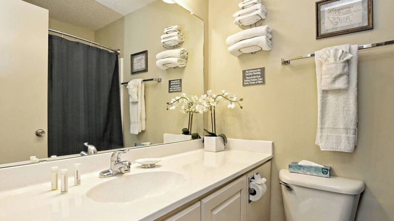 Photo of Bathroom in Lakeway