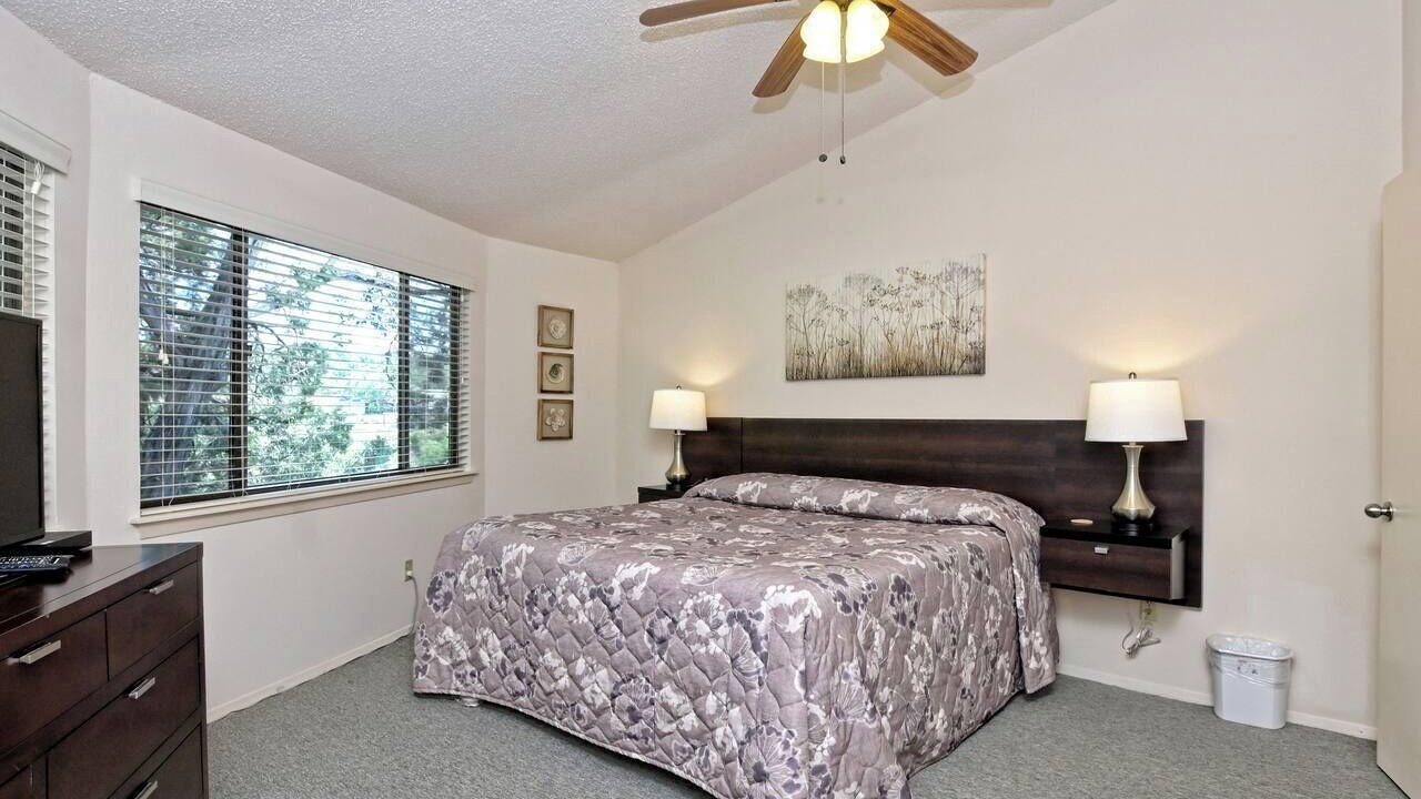 Photo of Bedroom in Lakeway