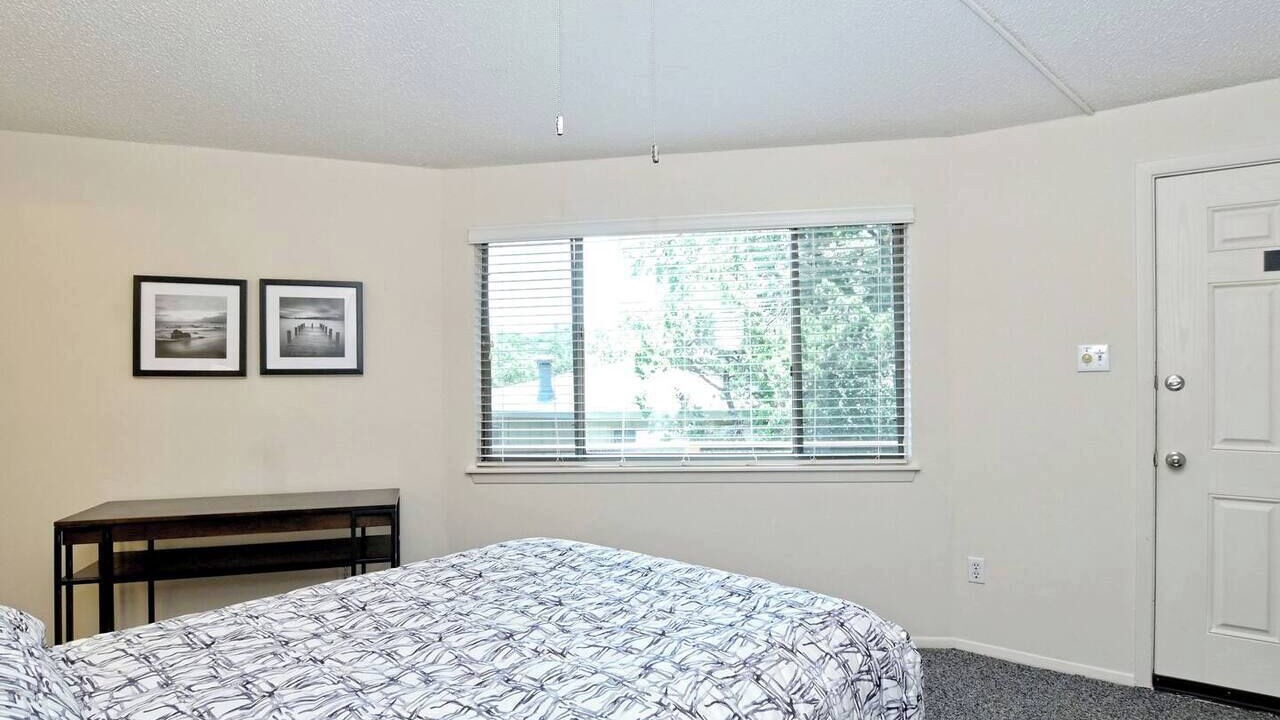 Photo of Bedroom in Lakeway