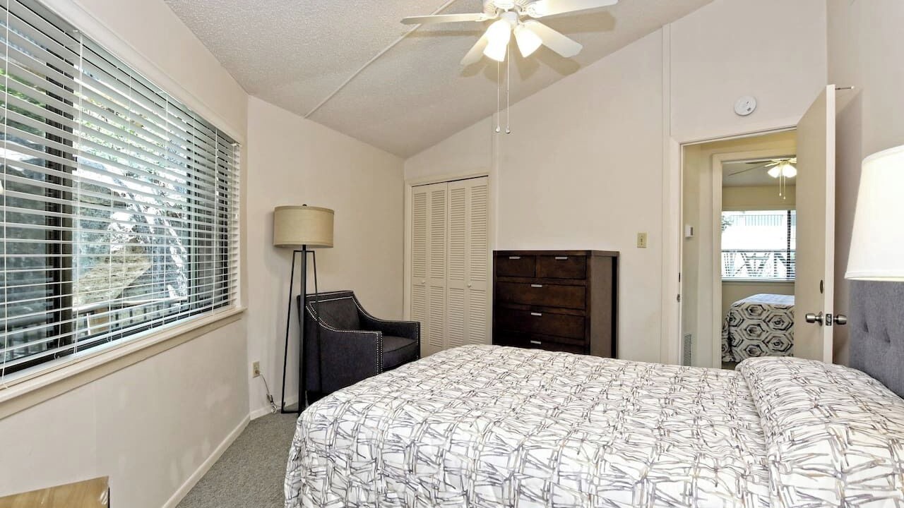 Photo of Bedroom in Lakeway