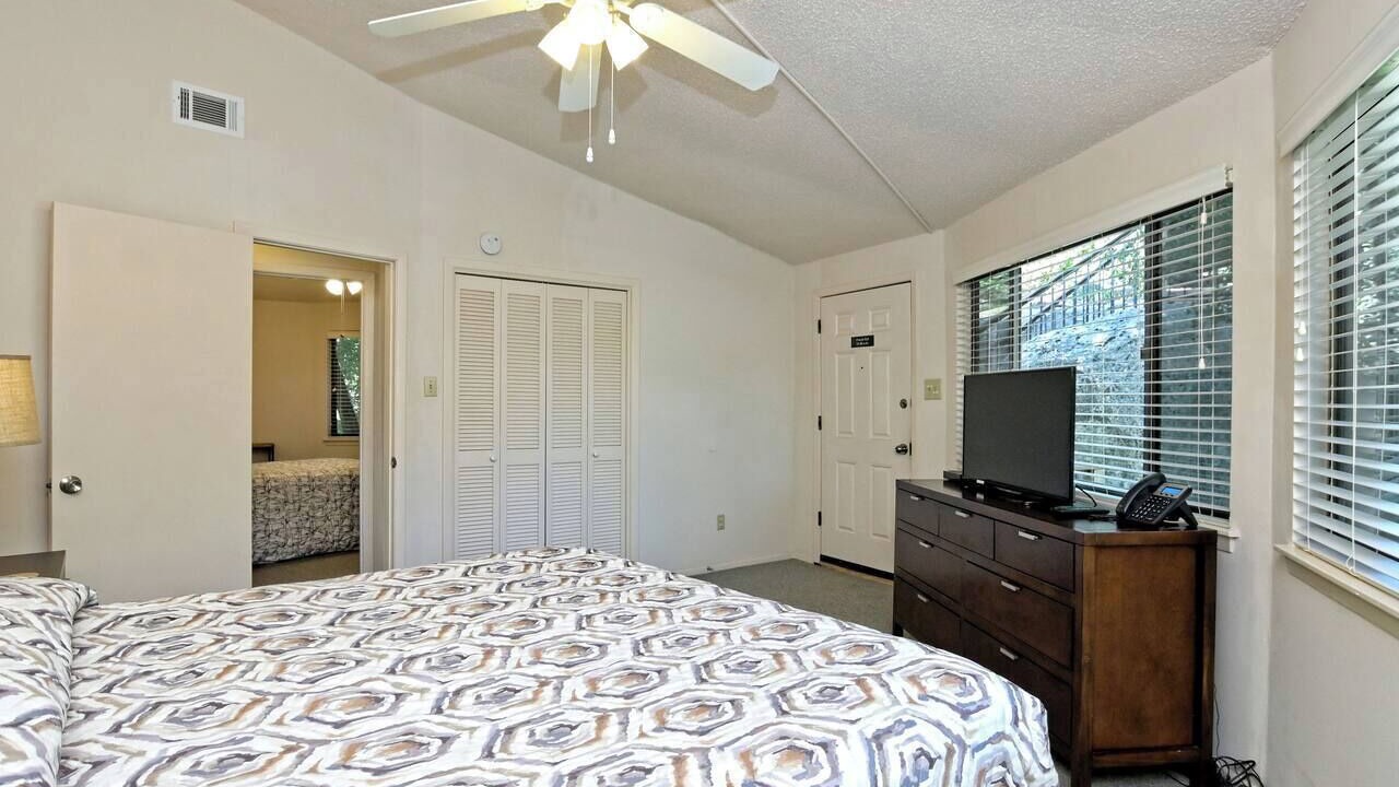 Photo of Bedroom in Lakeway