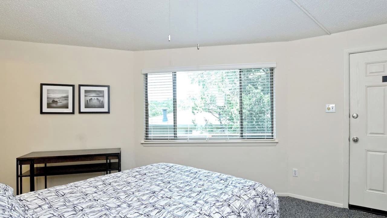 Photo of Bedroom in Lakeway