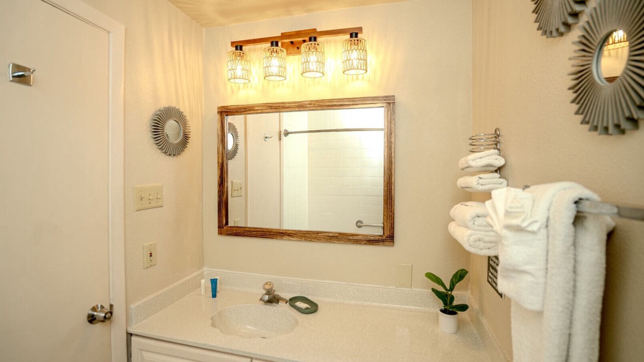 Photo of Bathroom in Lakeway