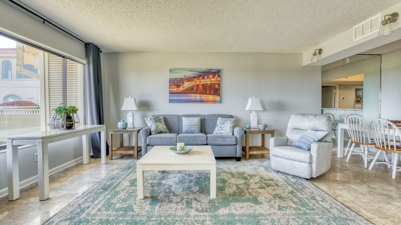 Photo of Livingroom in Butler Beach