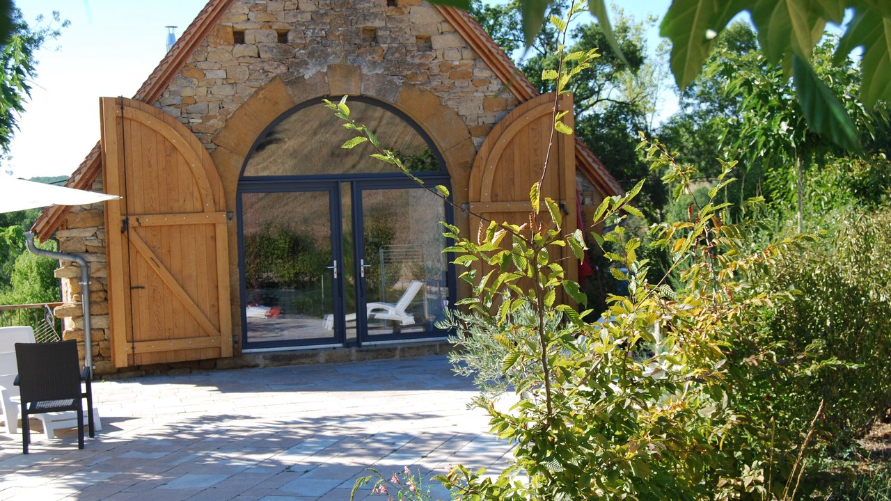 Photo of Patio Balcony in Camboulit