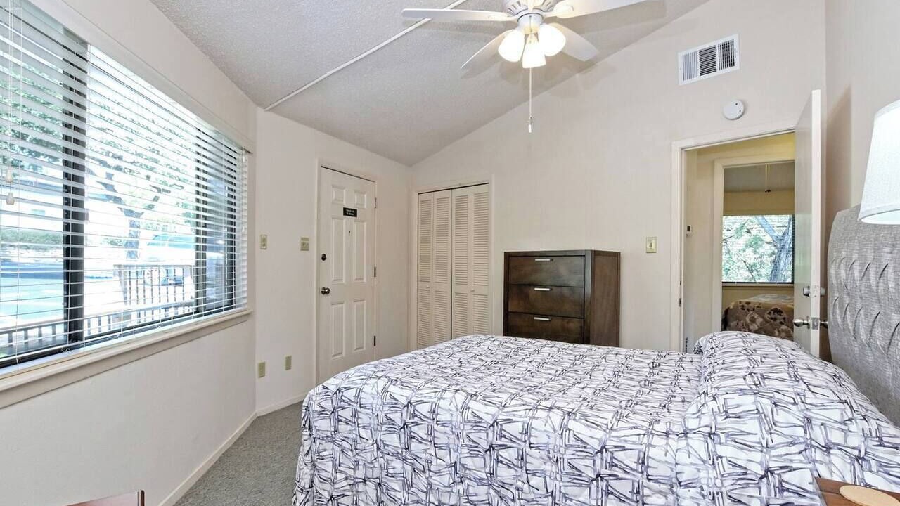 Photo of Bedroom in Lakeway