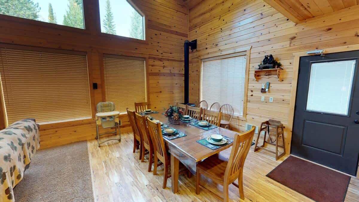 Photo of Bedroom in Island Park