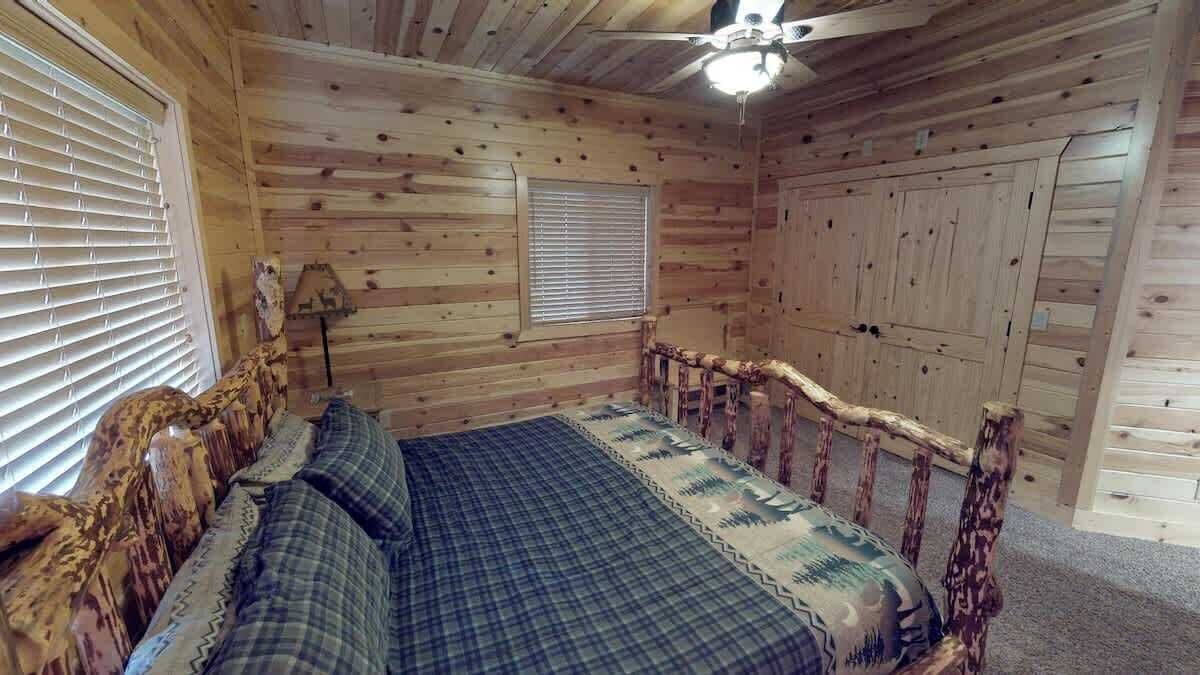 Photo of Bedroom in Island Park