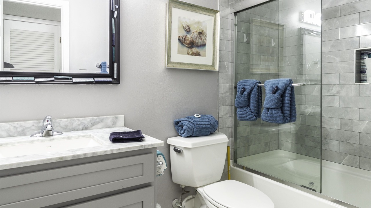 Photo of Bathroom in Biltmore Beach