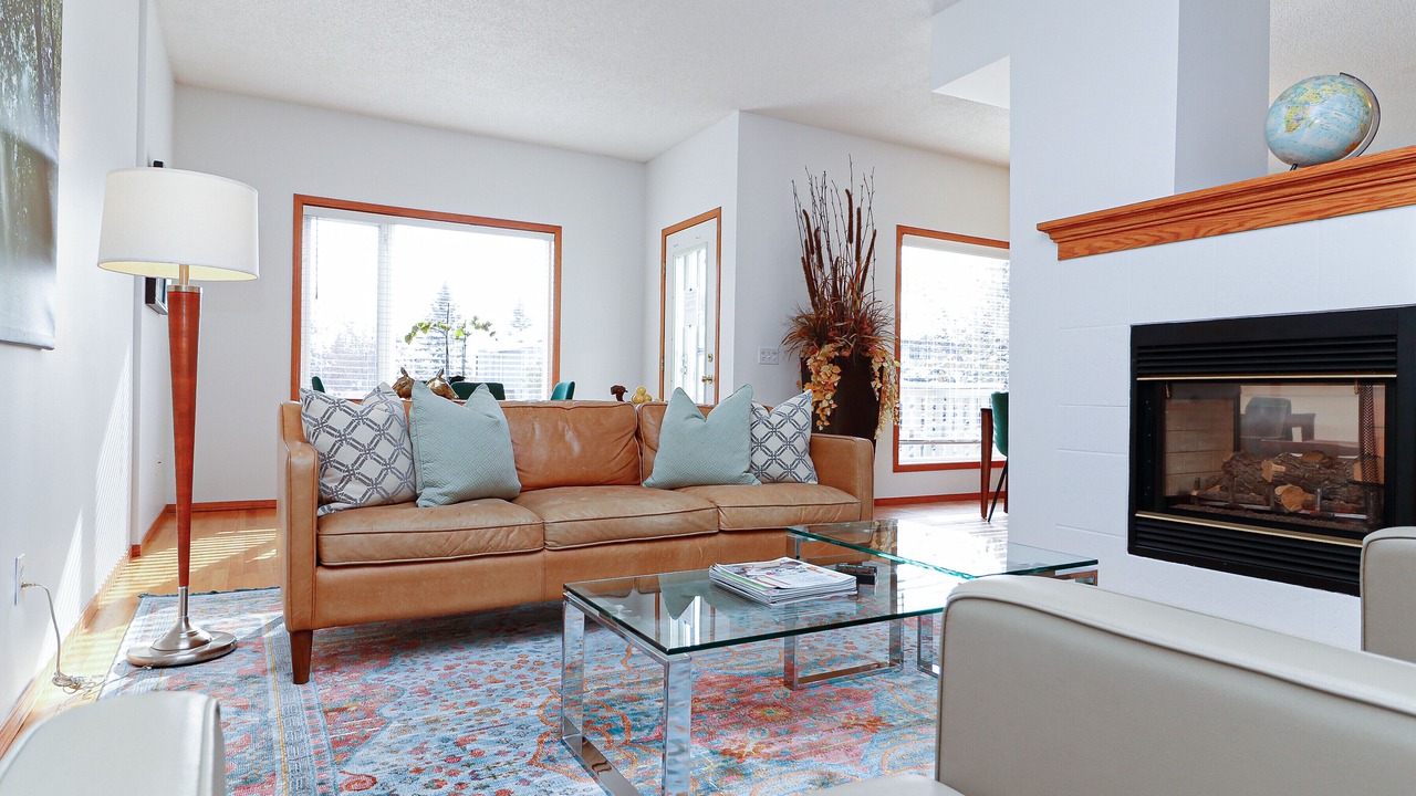 Photo of Livingroom in Southeast Calgary