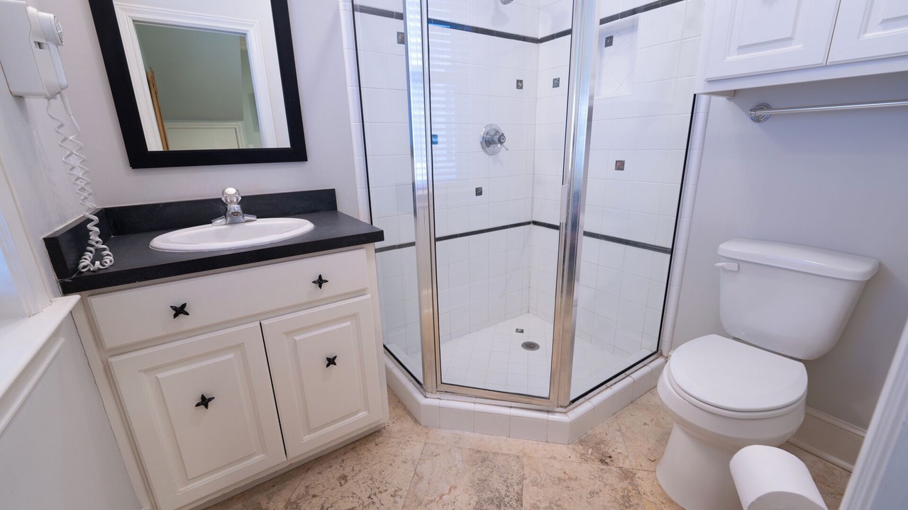 Photo of Bathroom in East End