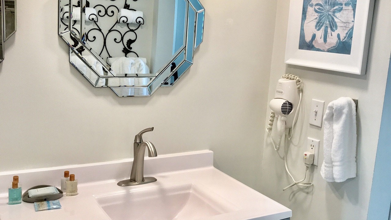 Photo of Bathroom in Gulf Shores