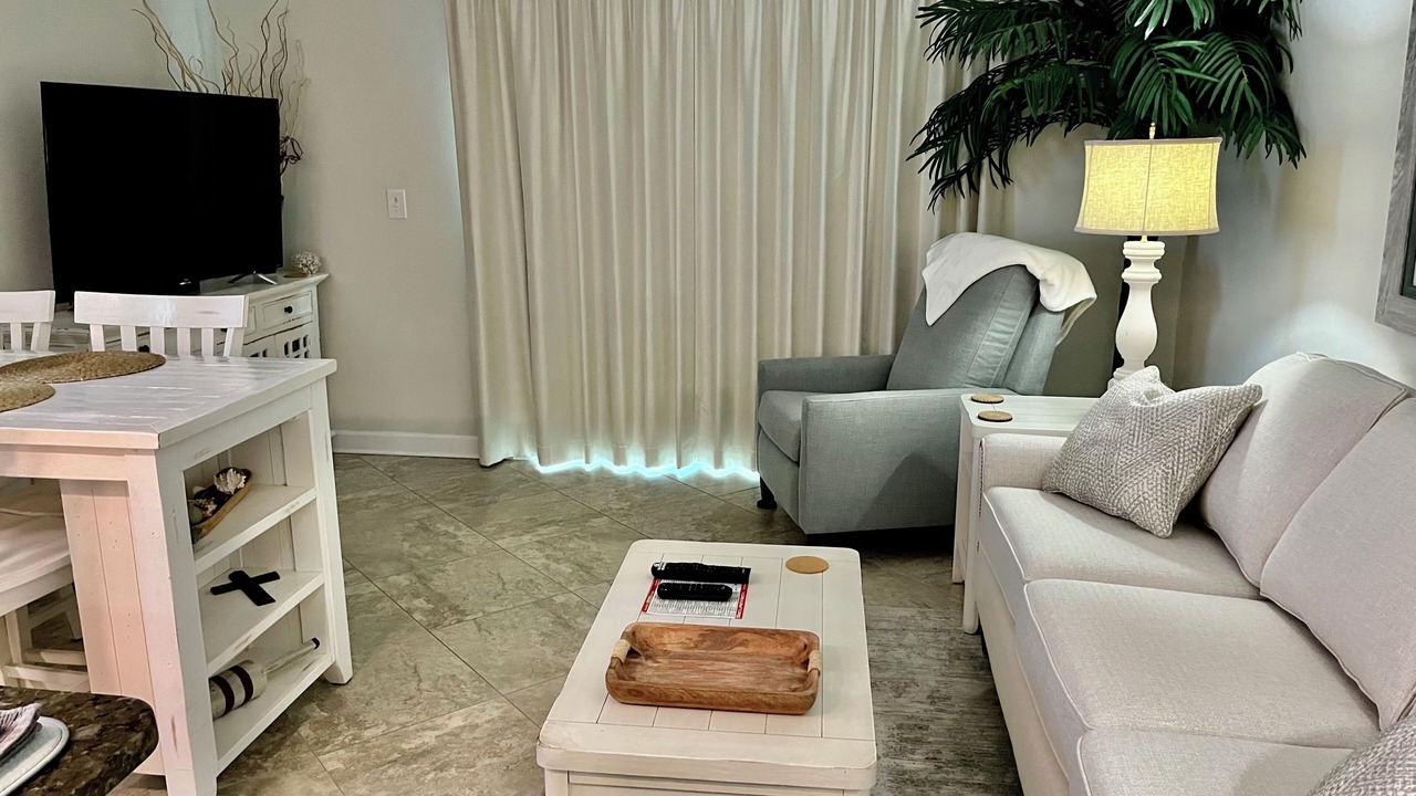 Photo of Bedroom in Gulf Shores