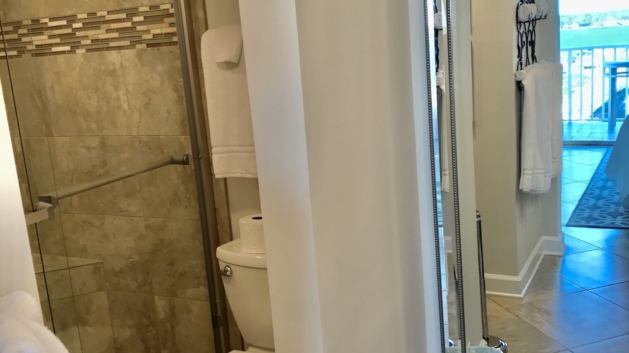 Photo of Bathroom in Gulf Shores