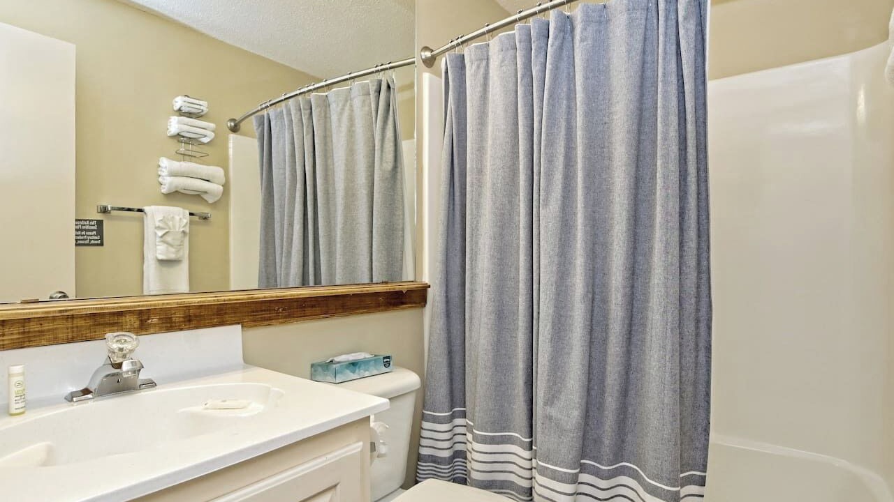 Photo of Bathroom in Lakeway