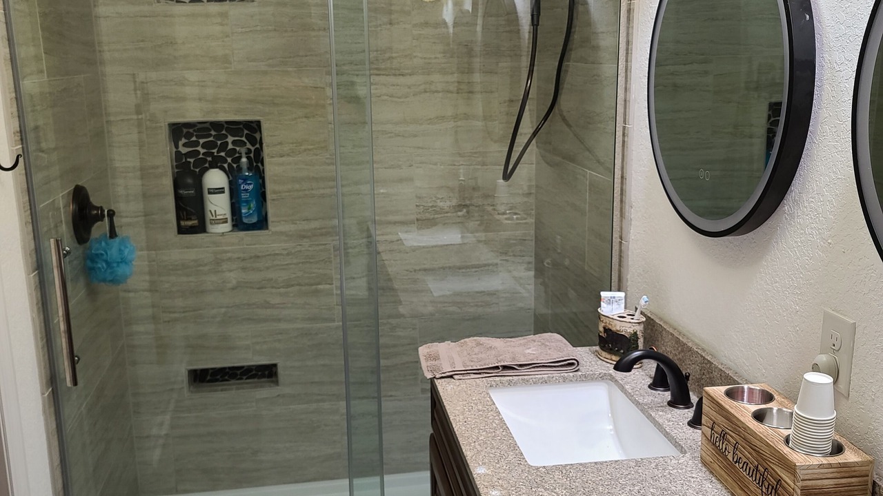 Photo of Bathroom in Murphy