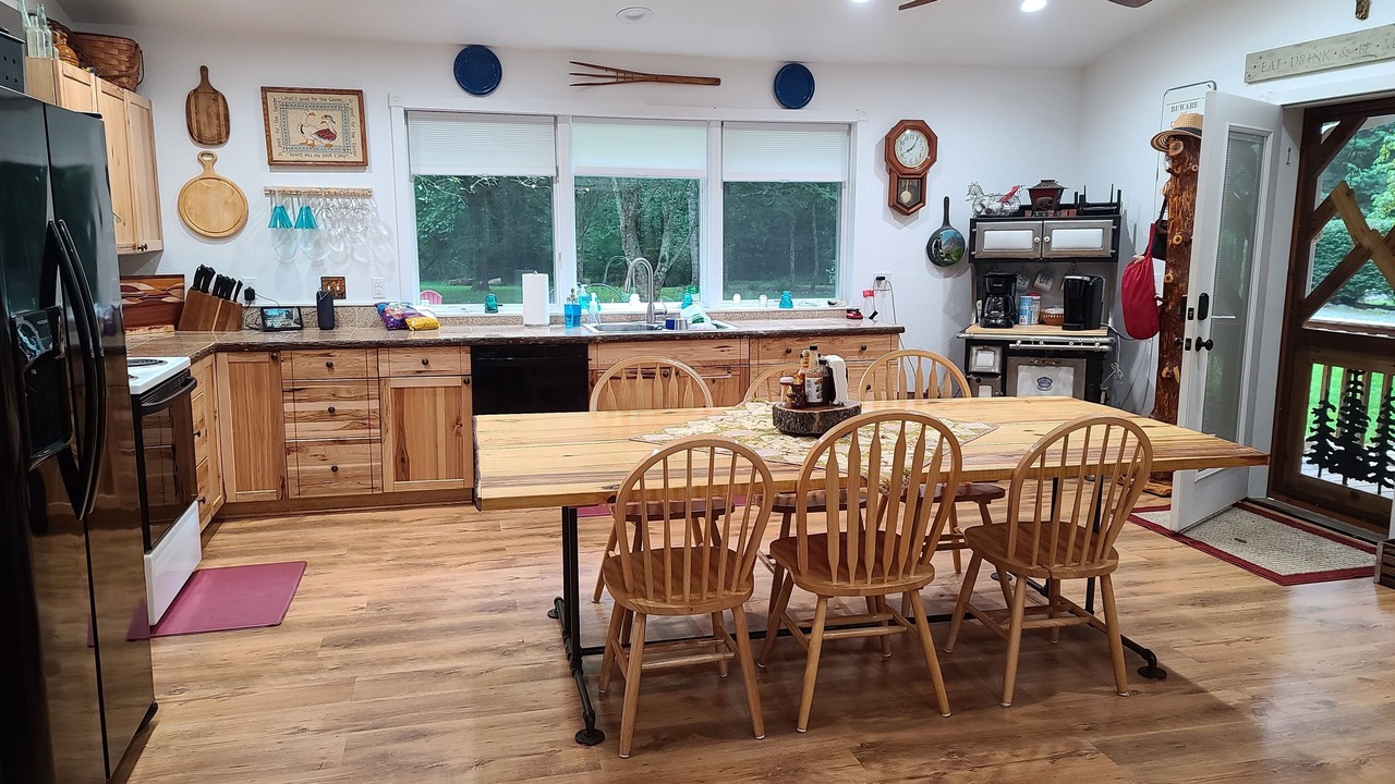 Photo of Others in Murphy