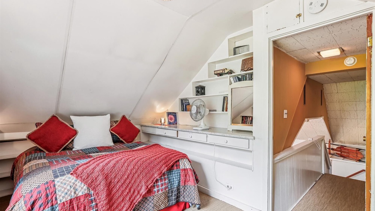 Photo of Bedroom in Pineland