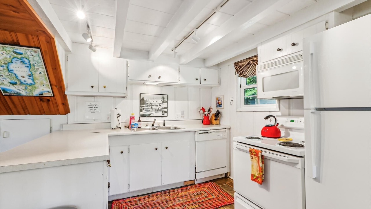 Photo of Kitchen in Pineland