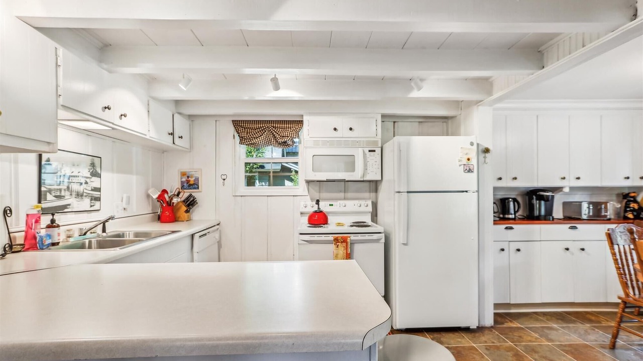 Photo of Kitchen in Pineland