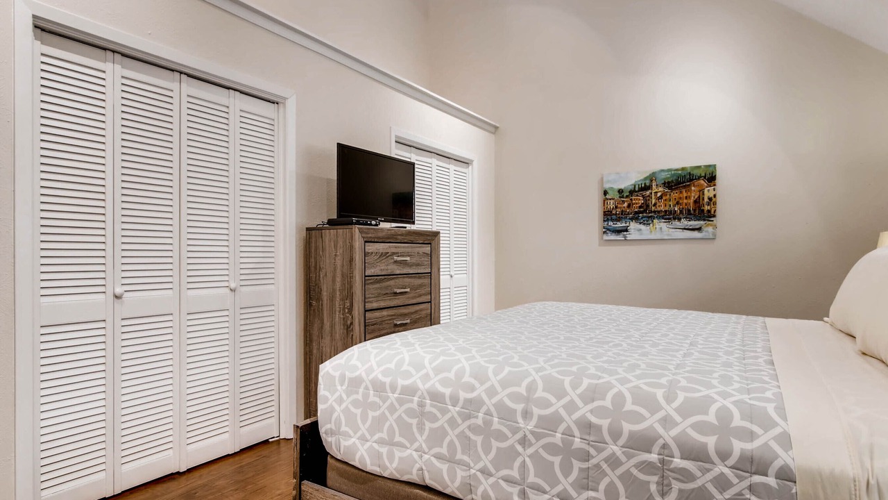 Photo of Bedroom in Oak Lawn