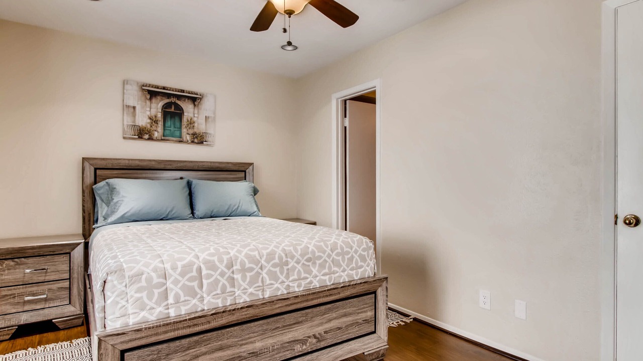 Photo of Bedroom in Oak Lawn