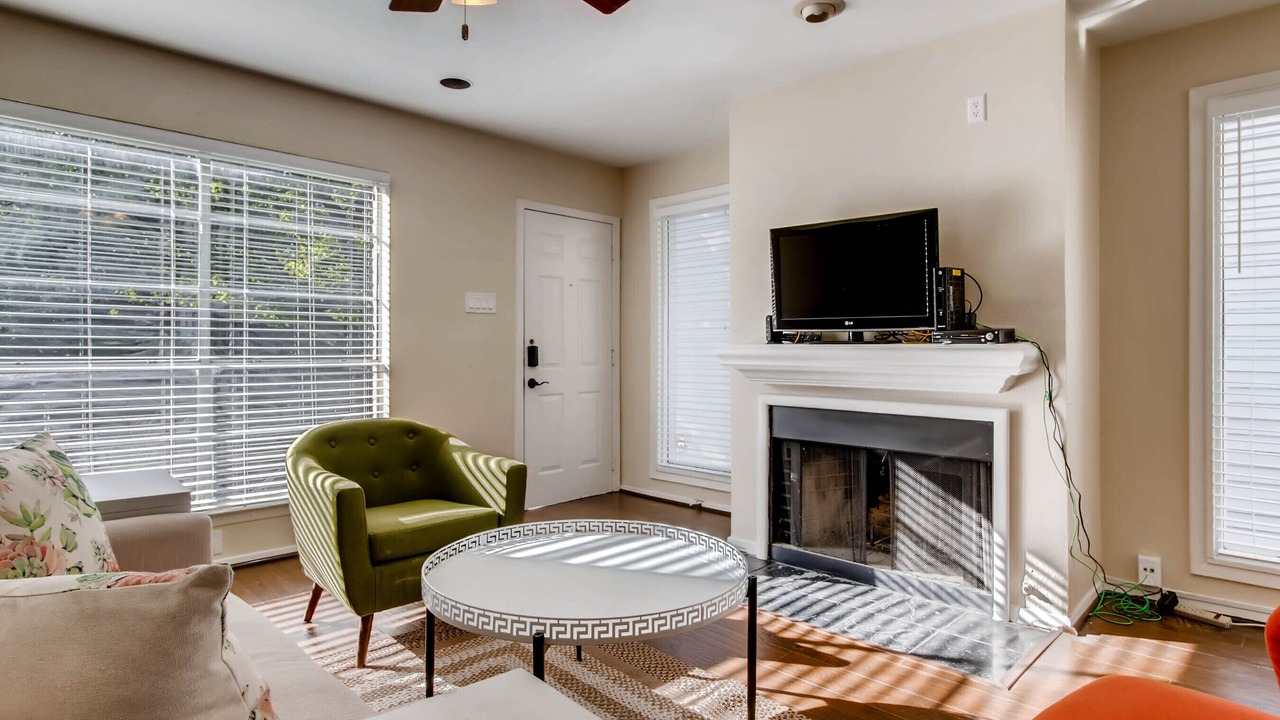 Photo of Livingroom in Oak Lawn