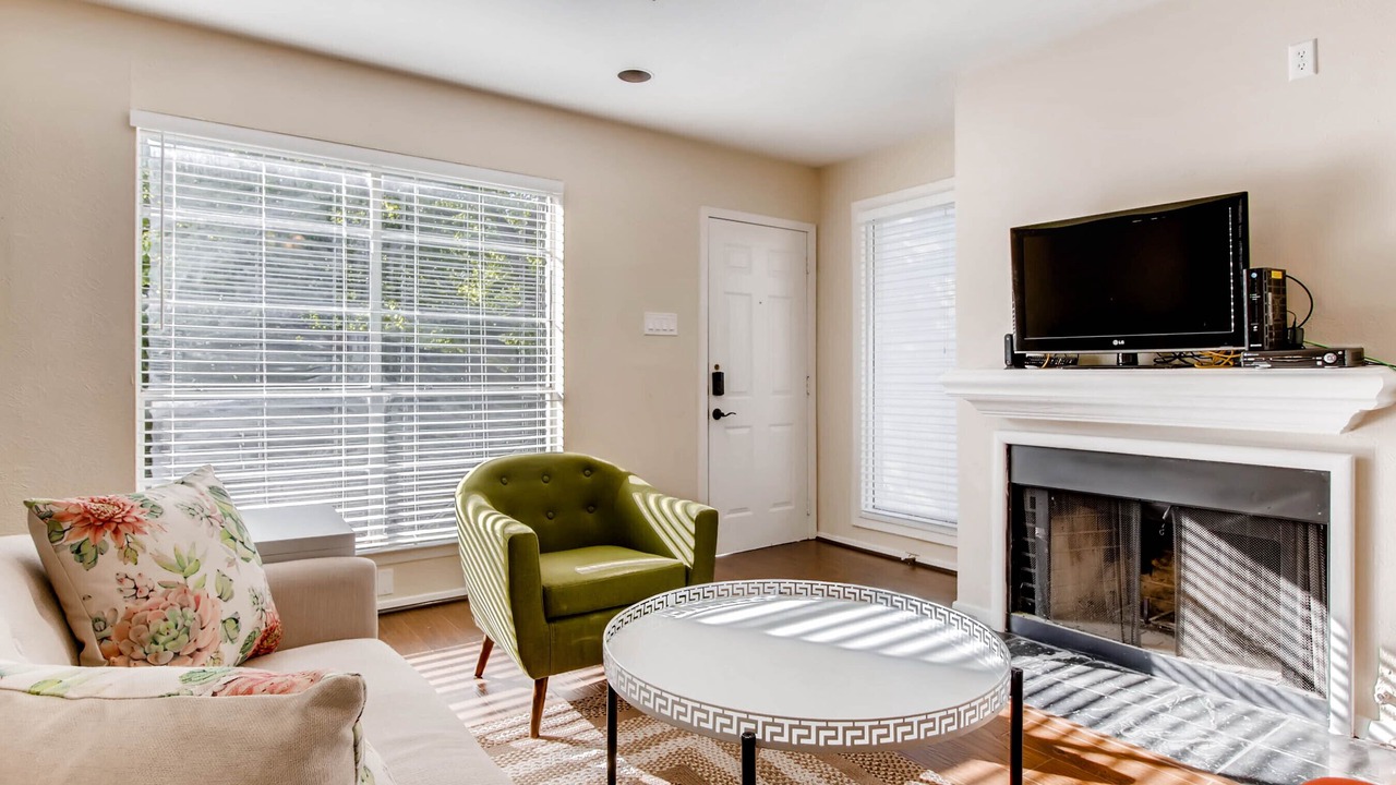 Photo of Livingroom in Oak Lawn