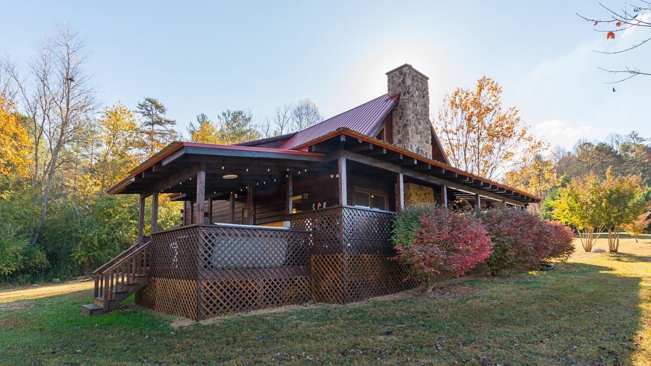 Photo of Outdoor in Hemp