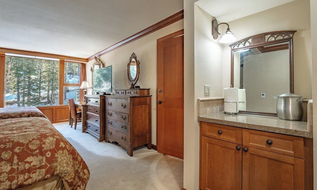 Photo of Bedroom in Olympic Valley