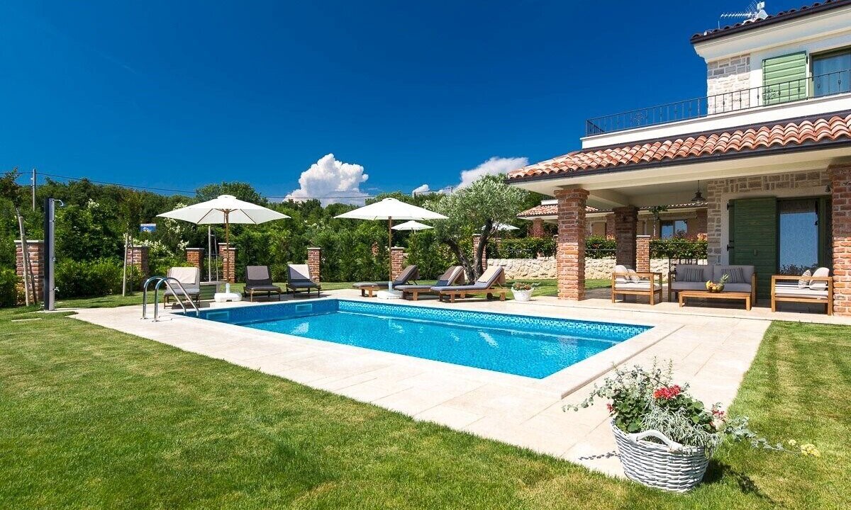 Photo of Outdoor in Kras