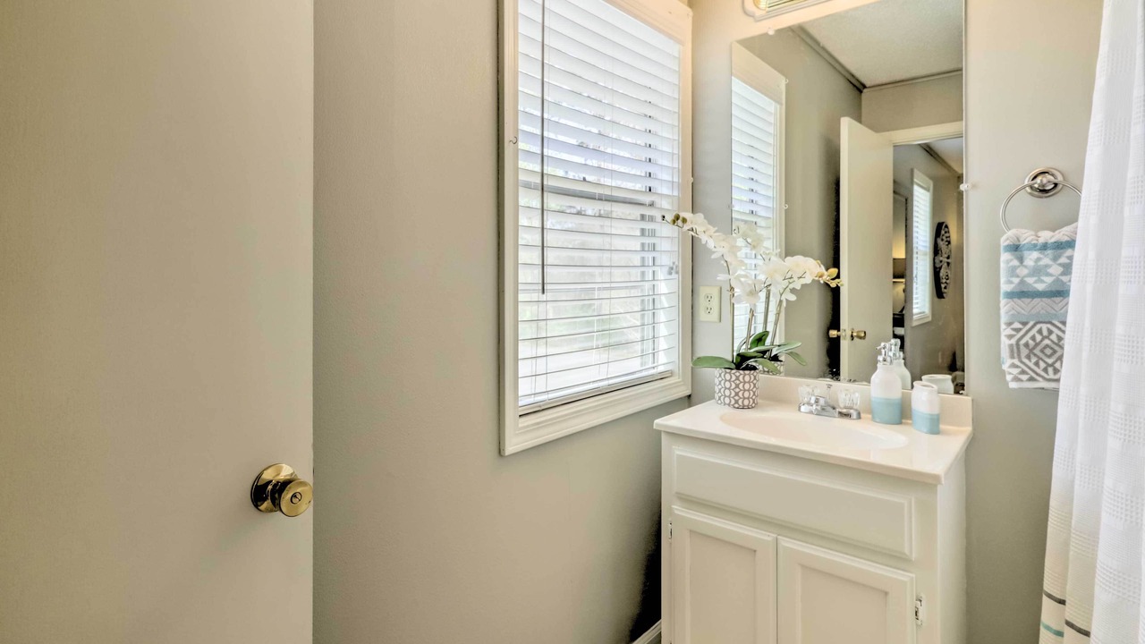 Photo of Bathroom in Higden
