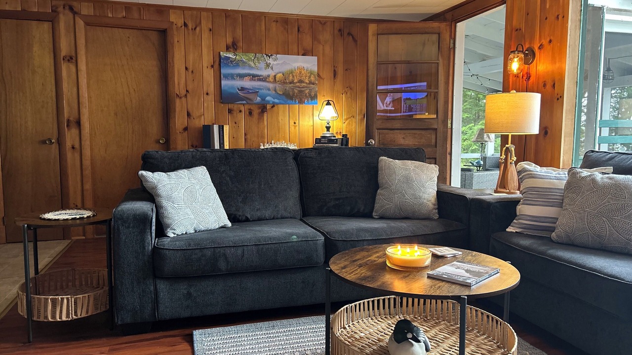 Photo of Livingroom in Moultonborough