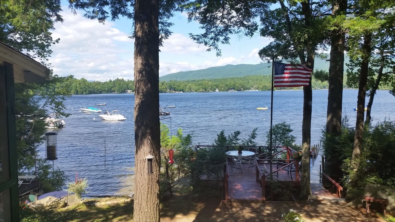 Photo of Bedroom in Moultonborough