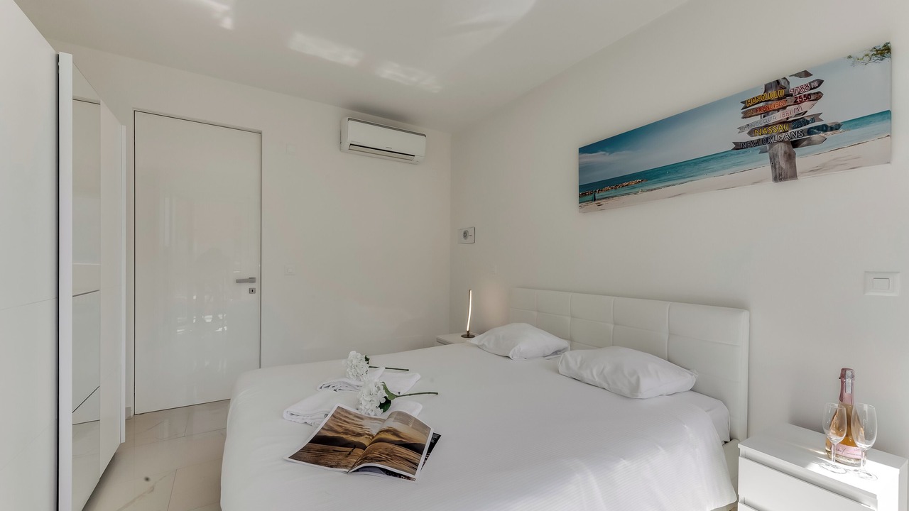 Photo of Bedroom in Paradiso