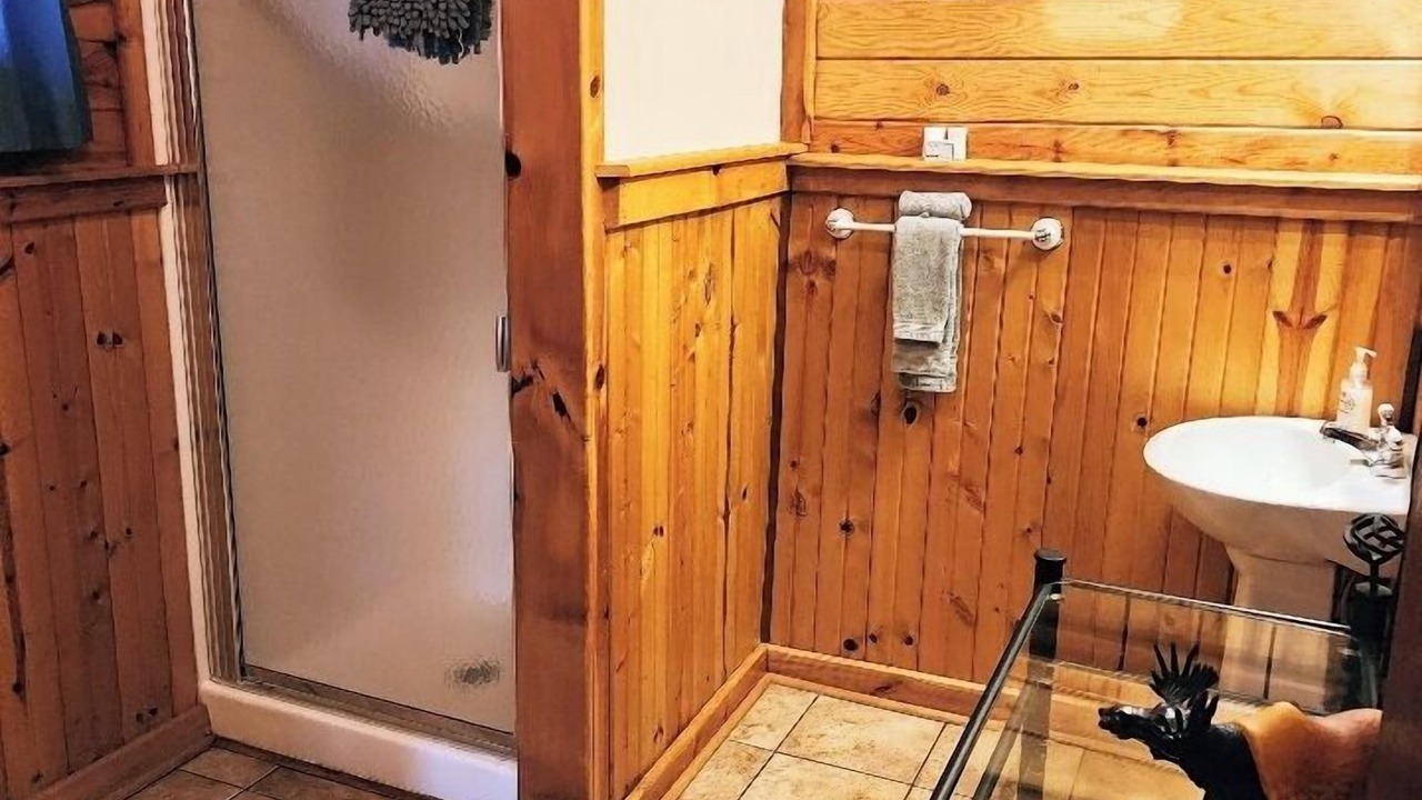 Photo of Bathroom in Eureka Springs