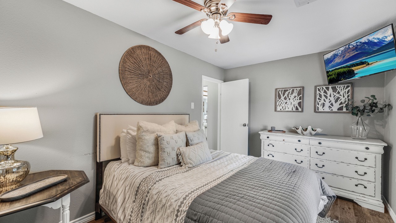 Photo of Bedroom in Graford