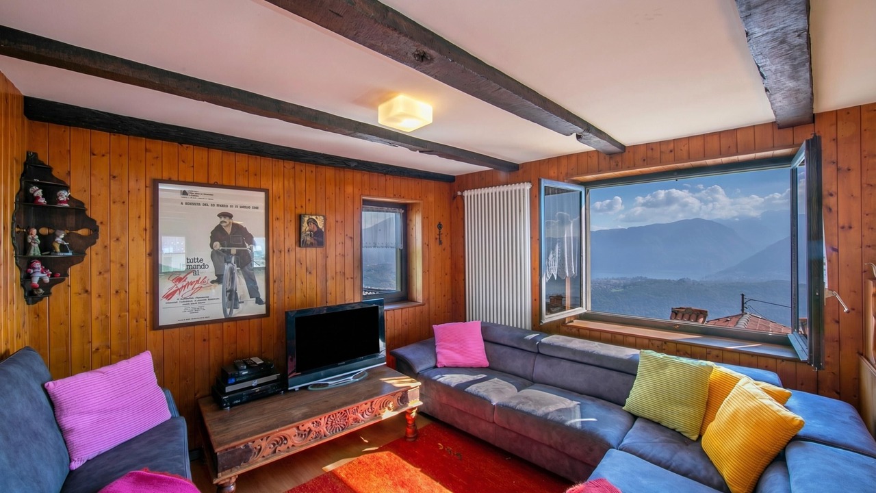 Photo of Livingroom in Cademario