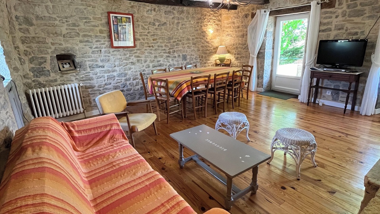 Photo of Livingroom in Vailhourles