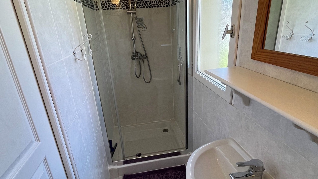 Photo of Bathroom in Vailhourles