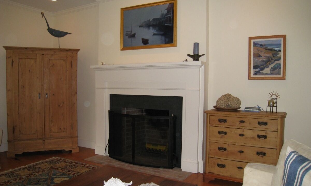 Photo of Livingroom in West of Town