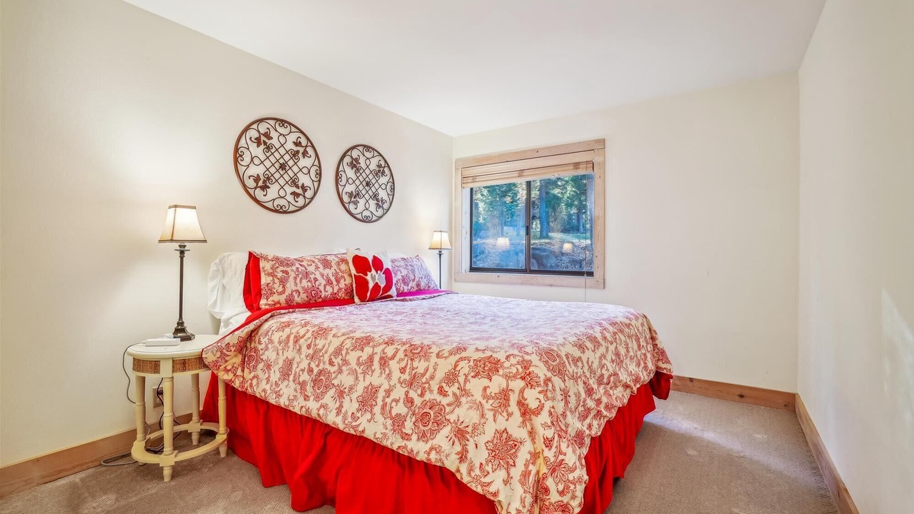 Photo of Bedroom in Tahoe City