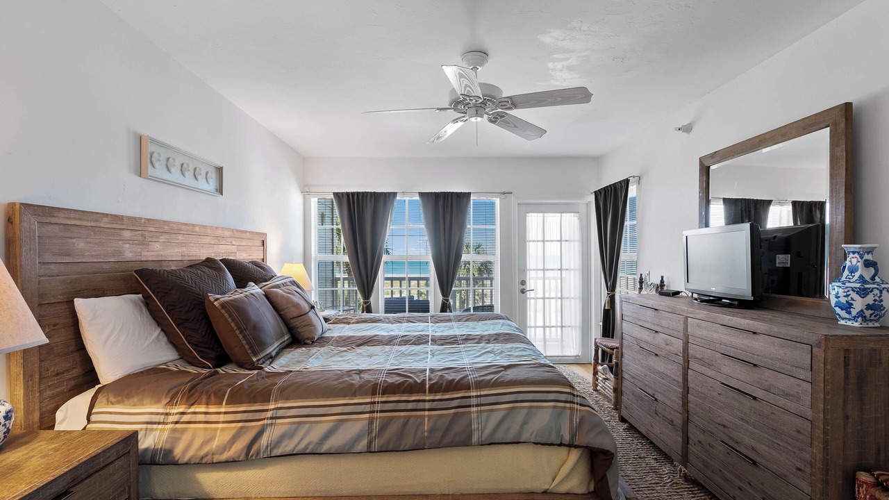 Photo of Bedroom in Palm Island