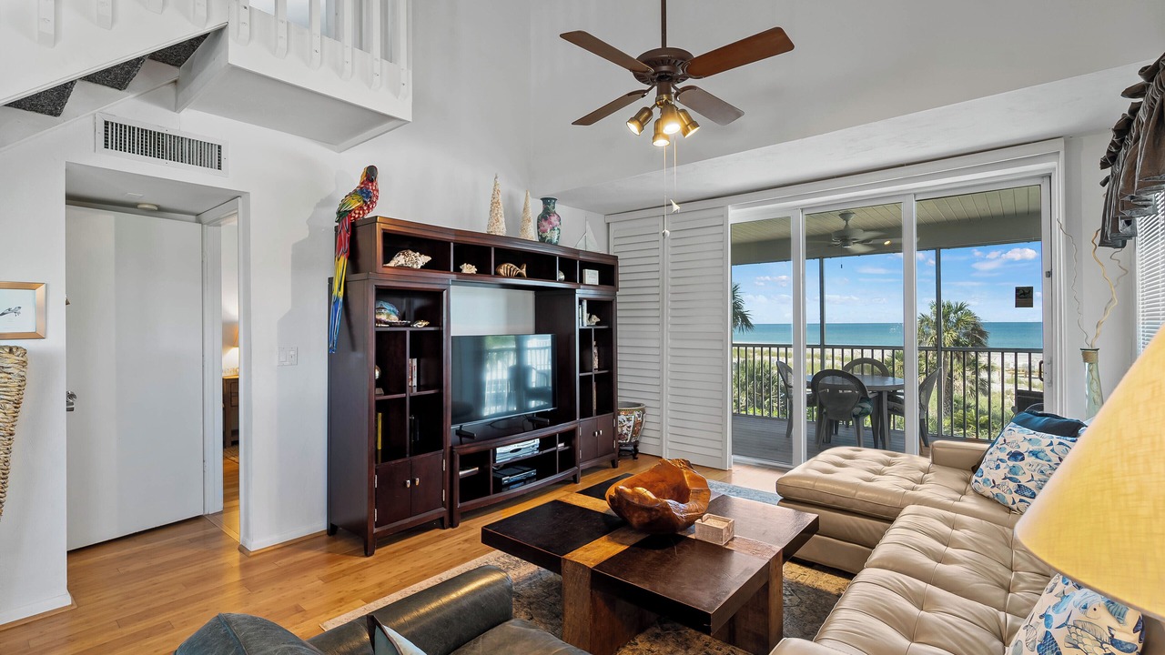 Photo of Livingroom in Palm Island
