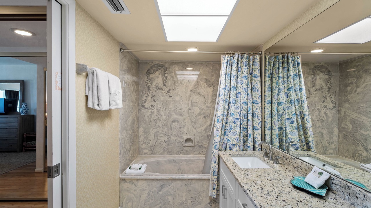 Photo of Bathroom in Palm Island