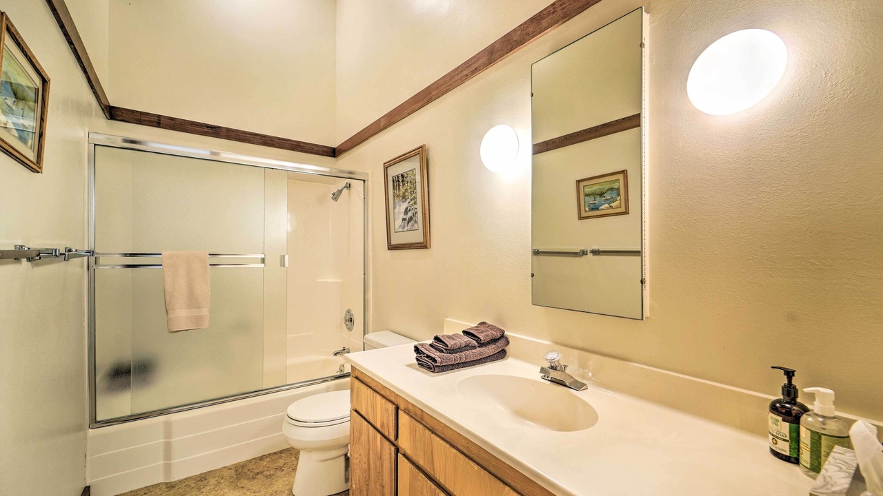Photo of Bathroom in Graeagle